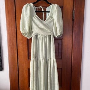 NWT light green tiered smocked midi dress
